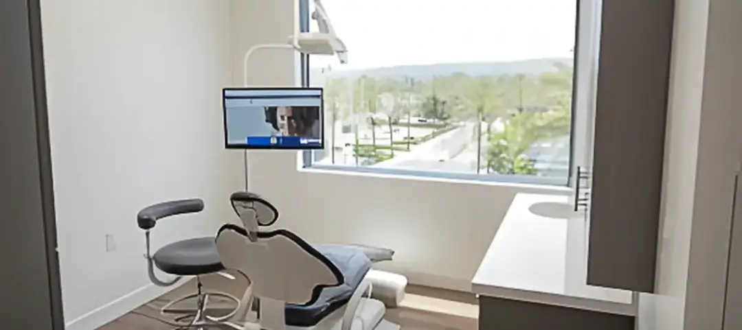 arc dental img 4 (1) (1)